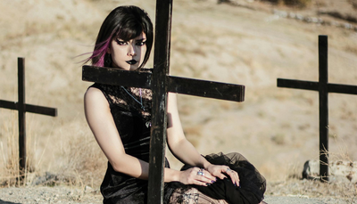 Gothcore stila krekliņi – ar ko tie izceļas?